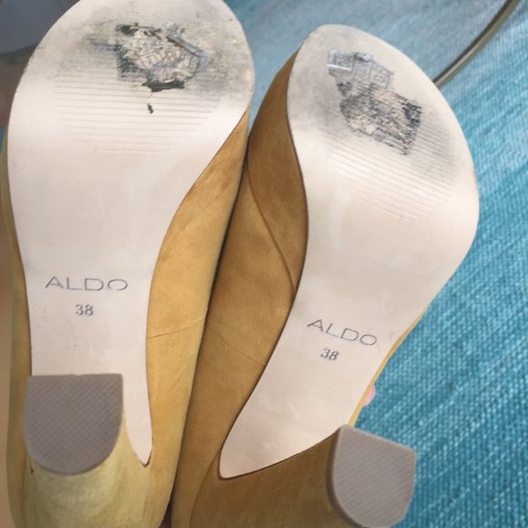ALDO, YELLOW-MUSTARD GENUINE SUEDE, SHOES, SZ. 8 - Picture 4 of 6